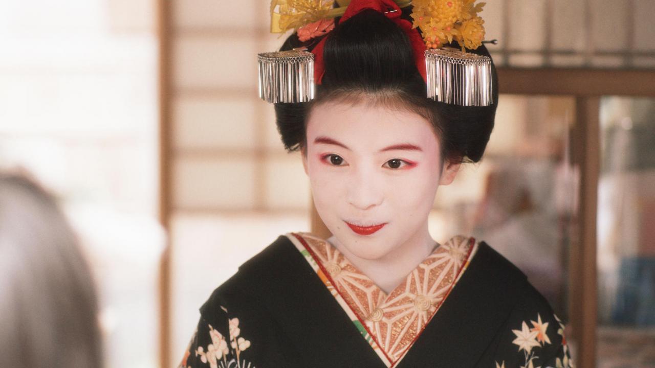 The Makanai: Cooking for the Maiko