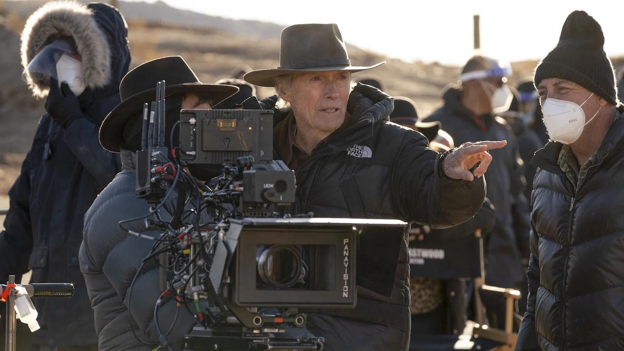 Clint Eastwood sur le tournage de Cry Macho