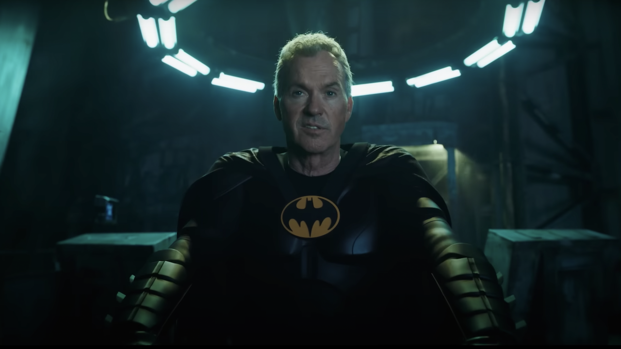 The Flash : le Batman de Michael Keaton ressort son Batwing dans un nouveau spot 