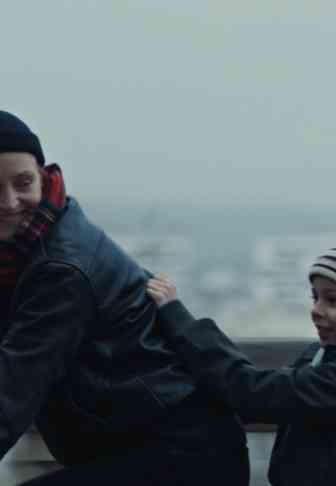 Vicky Krieps dans Love me Tender