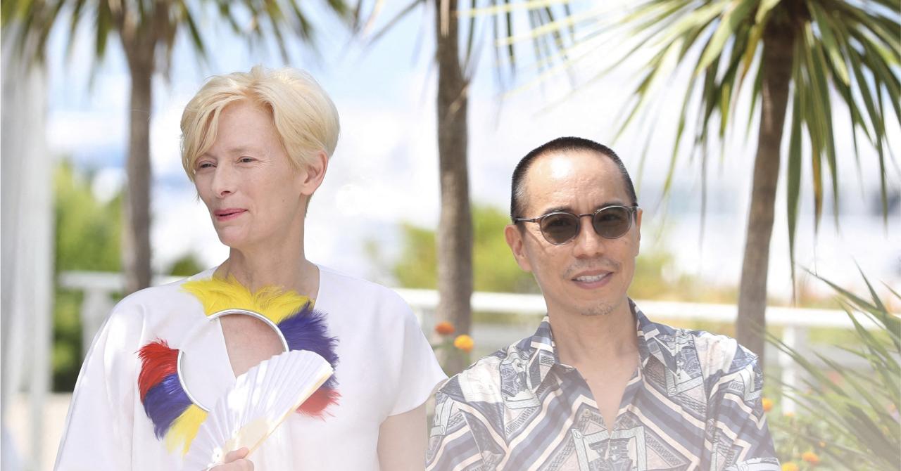 Cannes 2021 : Tilda Swinton et Apichatpong Weerasethakul lors du photocall de Memoria