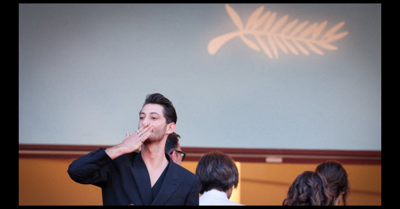 Cannes jour 9 : Et Pierre Niney a ensuite embrassé la foule !