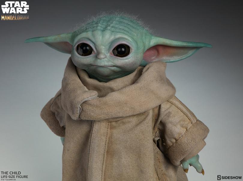 Baby Yoda statue